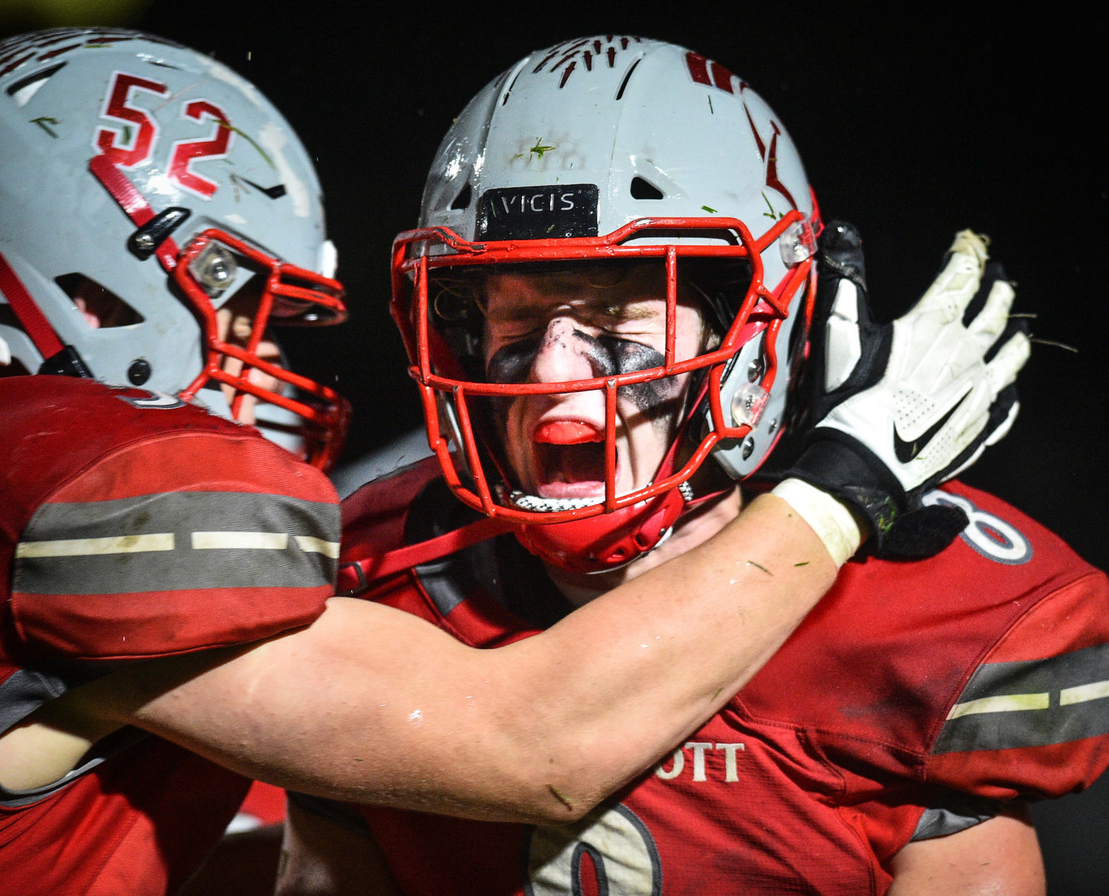 110119-qct-spt-ns-xavier-fball-047a.jpg